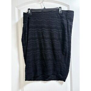 Torrid size 2 (18/20) black lace crochet lined pencil skirt GUC